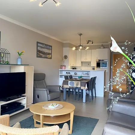 Family Getaway, Cleaning Included Apartment